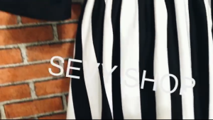 ชุดเซท Sevy Two Pieces Of Leopard Hood Jacket With Skirt Style Hidden Shorts (Sets)