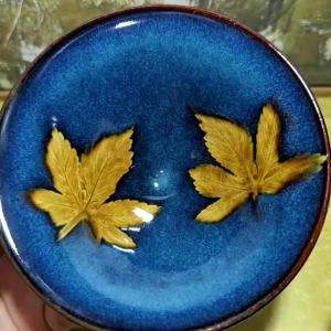 C204 Authentic Tenmoku Jian Zhan 建盏 Tea Cup By Ji Pei Wan 暨培旺 & Yu Xiao Hong余小红. Blue Sky Bodhi Leave 回蓝木叶 Design