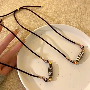 2024 new Tibetan style nine eyes dzi bead necklaces Ethnic Style Necklace ushering in wealth and good fortune 藏族九眼天珠项链 招财纳福