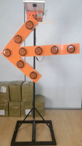 Nasara Traffic Solar Flashing Arrow Panel Turn Signal Light Road Safety LED Light Rechargeable Battery Flashlight / Lampu Arrow