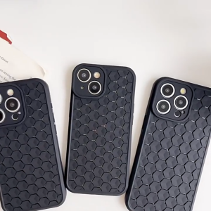 เคสโทรศัพท์มือถือแบบตาข่ายระบายอากาศได้ For iPhone 16 11 15 14 13 12 Pro Max 14 15 Plus