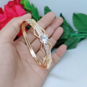 Gelang Bangle Dewasa Perhiasan Aksesoris Lapis Emas Titanium Xuping Termurah Terlaris