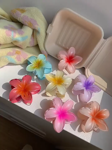 IVY Fashion Flower Hair Clips Girls Acrylic Hairpin Summer Beach Women Flower Hairpin Lily Hair Clip Hair Accessories