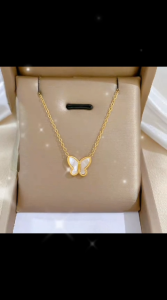 KALUNG TITANIUM FASHION LIONTIN KUPU-KUPU KERAMIK PLAT PUTIH MEWAH DAN ELEGAN ASESORIS FASHION PEREMPUAN HARIAN PERHIASAN JEWELLERY EMAS K85 SILVER S925 ROSSGOLD PERMATA ANTI LUNTUR TERBARU VIRAL UMKM BELI LOKAL