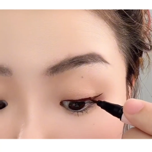 Bút kẻ mắt SUAKE mèo hồng siêu mảnh dạng lỏng kháng nước không nhòe trang điểm lâu trôi-NIEVE