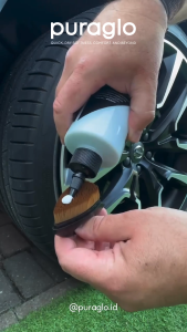 Puraglo The Tri-Angle Ultra Soft Tire Detailing Brush - Sikat Kuas Segitiga Semir Ban Tire Dressing Super Halus
