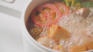 🔥นําเข้าจากเยอรมัน🔥BENING 2Lหม้อไฟฟ้า อเนกประสงค์ ไม่ติดหม้อ ด้วยเรือกลไฟ ควบคุมอุณหภูมิคู่ 700W หุงข้าว ต้ม ผัด ทอด อุ่น ตุ๋น นึ่ง ขนาด ครบจบในหม้อเดียวน กระทะไฟฟ้า หม้อชาบู หม้อต้มไฟฟ้า หม้อมินิไฟฟ้า Electric Multi cookers