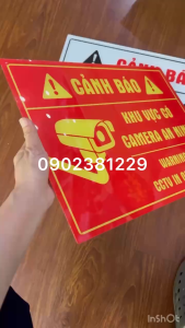 Bảng mica cảnh báo khu vực có camera quan sát KT 30 x 40cm