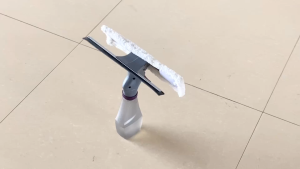 Window Glass Cleaner Windscreen Microfiber Multi-Function Spray Car Wash Brush with Handle Car Cleaning Tool Refillable R0611