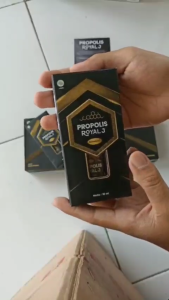 { DI JAMIN ASLI } Propolis Royal J Obat Diabetes Paru Sesak Nafas Jaga Daya Tahan Tubuh Propolis Royal J 10ML