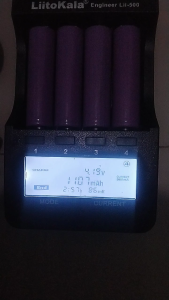 Mengenal Baterai Li-ion 18650 Recharger 1200mAh hongli hengyi / BATERAI POWER BANK / BATERAI SENTER / BATERAI Li ion 18650 BARU