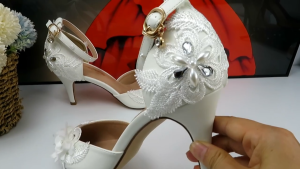 Sepatu Pernikahan: Tips Memilih & Menggunakan