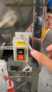 Máy trộn nguyên liệu máy trộn cám thức ăn chăn nuôi 50kg