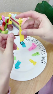 Baby Fork Animal Cartoon Food Fruit Pick Fork Bento Lunch Box Decor Fruit Fork Appetizer Snack Dessert Fork