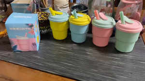 200ML Baby Silicone Feeding Cup with Straw Toddlers Training Sippy Cup Leakproof Food Grade BPA Free