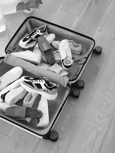 Tas Penyimpanan Sepatu / Tas Sepatu / Taa Sponbound Serut Korean Shoe Bag Travel Shoe Pouch