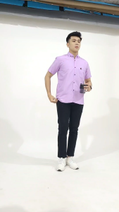 Kemeja Casual Pria: Lengan Pendek & Polos Premium