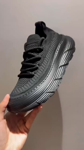 Sepatu Sneaker Slip On Tali Pria Casual Sepatu Cowok Slip On Kasual Hitam Keren Ringan Anti Slip