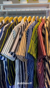 Kemeja Salur Stripe Garis Garis Pria Lengan Pendek Causal hem strip dewasa lengan pendek pria