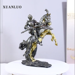 Nordic Armour Knights ม้าไปยังเครื่องประดับที่ประสบความสำเร็จการตกแต่งห้องพักห้องนั่งเล่นที่สร้างสรรค์การเปิดของขวัญ