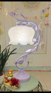 Flower table lamp bedroom bedside lamp vintage American rustic warm and romantic girl heart Netflix wedding gift lamps