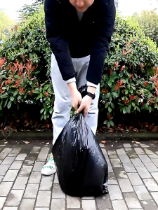 1 cuộn 035kg túi đựng rác sinh học tự phân hủy kích thước 55x65cm