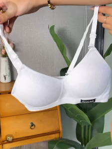 เสื้อใน #369 บราฟองน้ำบาง ขนาดคัพเล็ก ไม่มีโครง สวมใส่สบาย