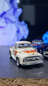 Diecast Miniatur Mainan Mobil Klasik Pick Up 1596 Ford F-100 Besi Metal Buka Pintu