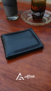 Dompet Pria Pendek Lipat Aflah D04 Hitam dari Kulit Sintetis Premium - 6 Slot untuk Kartu