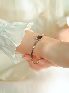 GELANG DAN CINCIN KOTAK HITAM TERBARU DAN ANTI KARAT