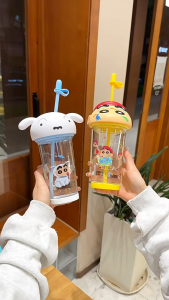 แก้วน้ำหัวการ์ตูนชินจัง Tritan ดีไซน์น่ารัก มาพร้อมหลอดดูด ขนาด500ml