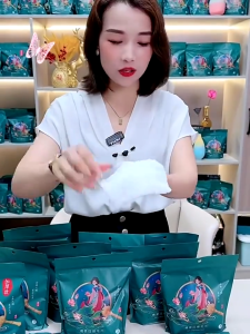 Disposable Compressed Towel Travel Packaging (30cm*35cm) Extra Soft Cotton Face Towel Body Towel Portable