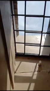 Kanopi Sleding Manual Atap Warna Biru: Desain Modern & Tahan Cuaca