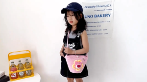 Túi Cói Đeo Chéo Mini Dễ Thương Gấu Dâu Cho Bé Gái Túi Đeo Chéo Công Chúa Dễ Thương