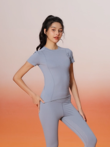 WiZi Baju Olahraga Wanita Aerobic Baju Badminton Wanita Baju Yoga T-Shirt Wanita (LP40)