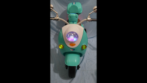 Motor Aki Anak Remote PMB M-338 & Vespa Amore Remote: Motor aki anak bisa di cas