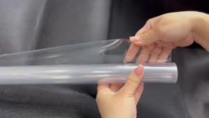 Tấm Mika trong suốt ( nhựa PVC ) ( dày 0.3mm _ khổ 80cm dài 1 mét ) . Dùng làm bìa ép tấm che vách ngắn trong suốt ...