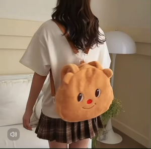 เนยหมีตุ๊กตากระเป๋า กระเป๋าสะพาย กระเป๋าอเนกประสงค์เด็ กกระเป๋าเป้สะพายหลังที่เรียบง่าย ความจุขนาดใหญ่ สไตล์อะนิเมะการ์ตูน มีพร้อมส่งในไทย