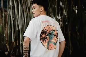 DUGARAW STRTWR CHILLN ALIEN2024 Streetwear 230 GSM Alien Hem Tag Sleeve Tag Neck Line High Quality Silk Screen Print