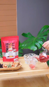 ชุดของขวัญวันแม่ สมุนไพรสามเกลอสูตรชาชงออร์แกนิก 5 ห่อ 75 ซอง พร้อมกระเป๋าสตางค์รักแม่