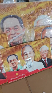 Tranh tưởng nhớ Bác Hồ Bác Giáp Bác Trọng trang trí lưu niệm treo phòng làm việc phòng khách... Tranh Treo Phòng Khách Kích Thước 50X75 Cm Tranh Gỗ Trang Trí Nội Thất Hiện Đại - Lazada