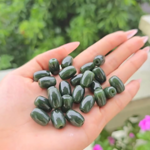 Lu thống N.Bich dáng bầu chất ngọc đanh già màu đậm - Phong Thủy TUDO