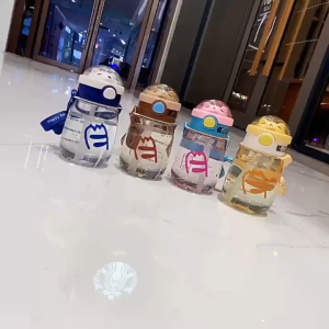 Botol Minum Anak Boneka Bear Tali Panjang Transparant Lucu Dan Unik Anti Tumpah 550ml