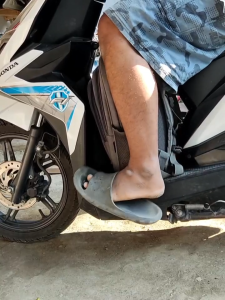 Besi Pijakan Kaki Bastep Depan Matic Honda Beat Street Lama 2016 - 2019