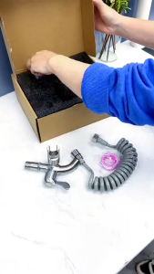Kran Cabang SUS 304 dan Jet Shower Toilet Hitam Matte 1/2 Inch dengan Selang 1.5M - Solusi Praktis untuk Kebersihan Anda dengan Diskon Terbatas!