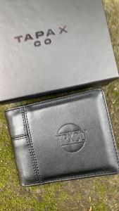 TAPAX Dompet Lipat Pria Koin Bahan Kulit Sintetis Black FREE HARD BOX l DPT-03