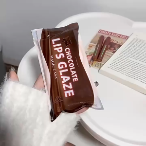 Chocolate Five Lip Glaze Set Matte Non-Sticky Cup Velvet Silky Chocolate Liquid Lip Gloss 5 Pcs Chocolate Lip Glaze Lipstick Matte Lip Matte Moisturizing Lip Gloss Waterproof Long Lasting Tint Lip