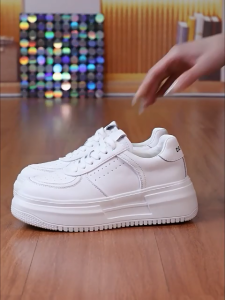 Sepatu Sneakers Wanita Korea Putih Polos Sepatu Sneakers Tinggi sekolah sport cewek Sepatu anak remaja wanita stayl korea sepatu perempuan sekolah Tali Simpel Kulit