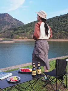 Outdoor Camping Blackened Aluminum Alloy Lightweight Roll-Up Table - Portable Folding Design for Self-Driving Picnics Easy Setup One-Hand Carry Includes Storage Bag Sturdy and Durable for All Occasions