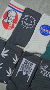 Kaos Kaki Oldschool Motif Skate Merk Panjang Premium - Hosela Project